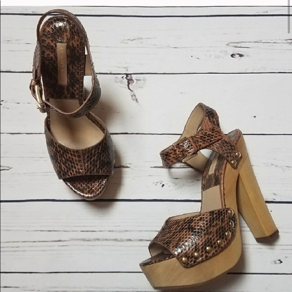 NWOT Michael Kors Snakeskin Wood Clog Heels 38.5 - Picture 2 of 8